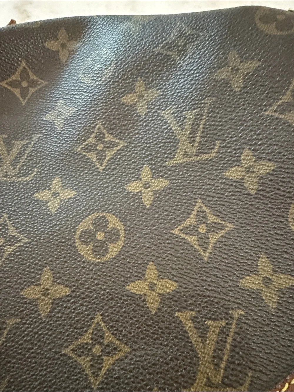 Louis Vuitton Monogram Canvas Messenger Bag
